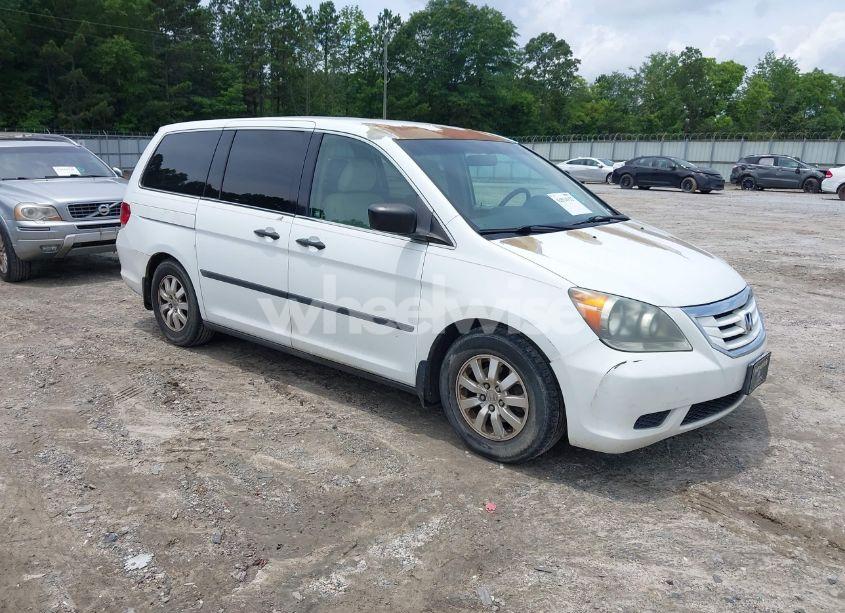 2010 Honda Odyssey LX (VIN 5FNRL3H23AB090530) main photo