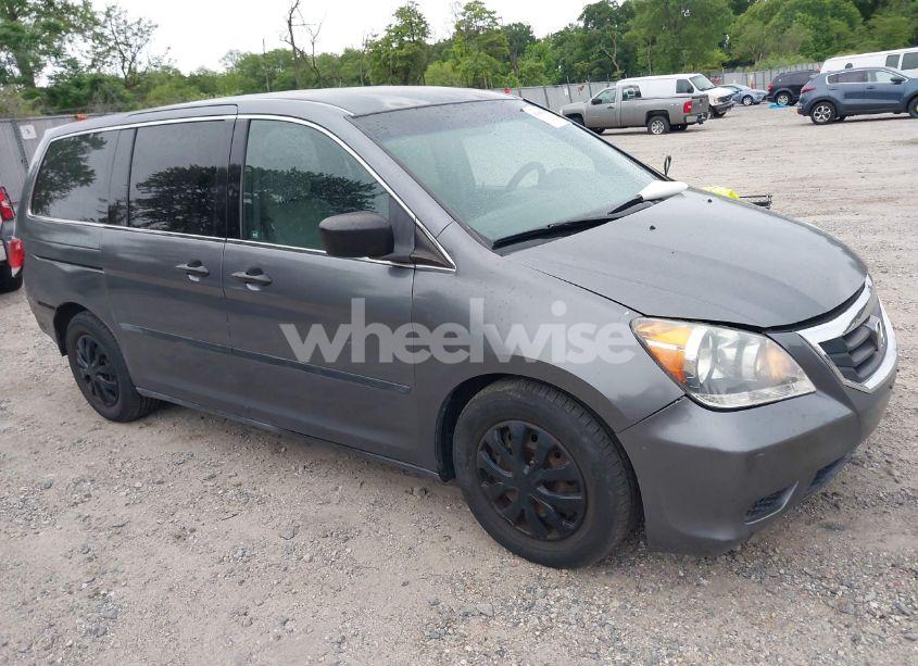 2010 Honda Odyssey LX (VIN 5FNRL3H24AB055902) main photo