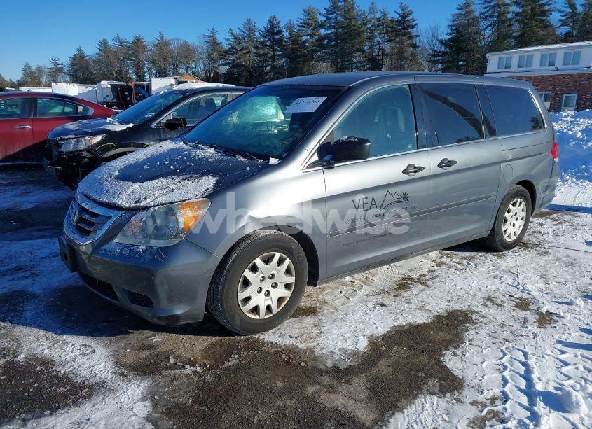 Photo 2 of 2010 Honda Odyssey LX (VIN 5FNRL3H25AB062695)