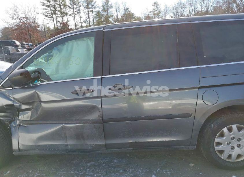 Photo 14 of 2010 Honda Odyssey LX (VIN 5FNRL3H27AB011490)