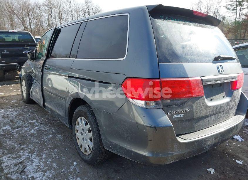 Photo 3 of 2010 Honda Odyssey LX (VIN 5FNRL3H27AB011490)