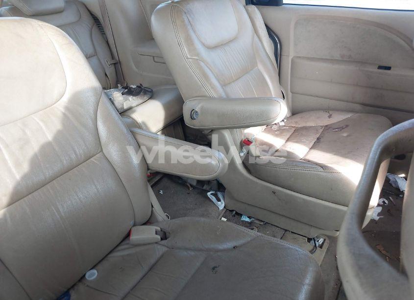 Photo 8 of 2010 Honda Odyssey LX (VIN 5FNRL3H27AB022327)