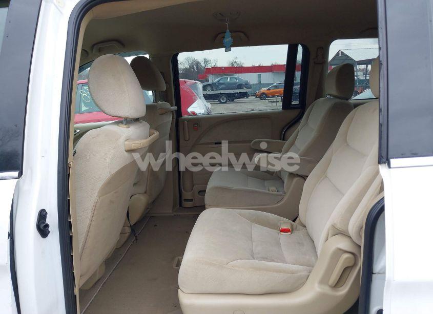 Photo 8 of 2010 Honda Odyssey LX (VIN 5FNRL3H28AB004791)