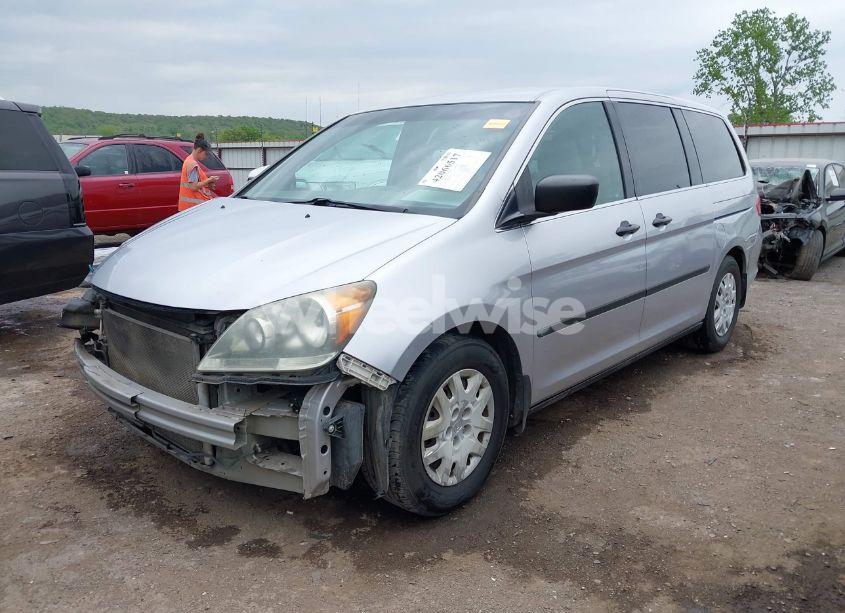 Photo 2 of 2010 Honda Odyssey LX (VIN 5FNRL3H28AB009182)