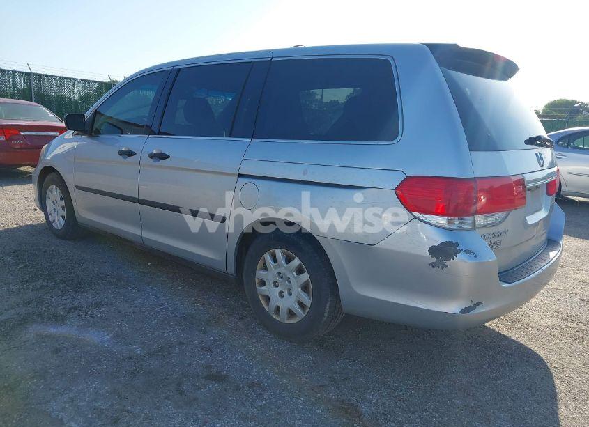 Photo 3 of 2010 Honda Odyssey LX (VIN 5FNRL3H28AB017461)