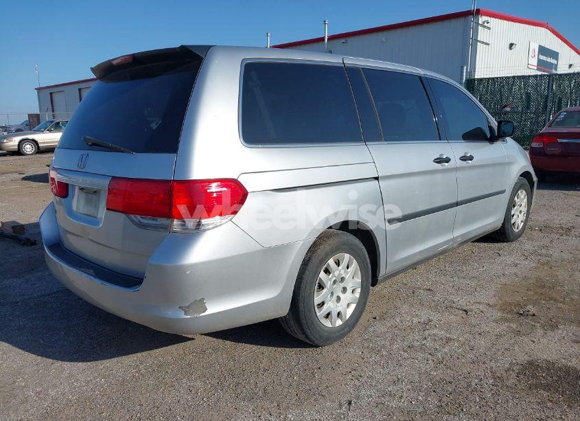 Photo 4 of 2010 Honda Odyssey LX (VIN 5FNRL3H28AB017461)