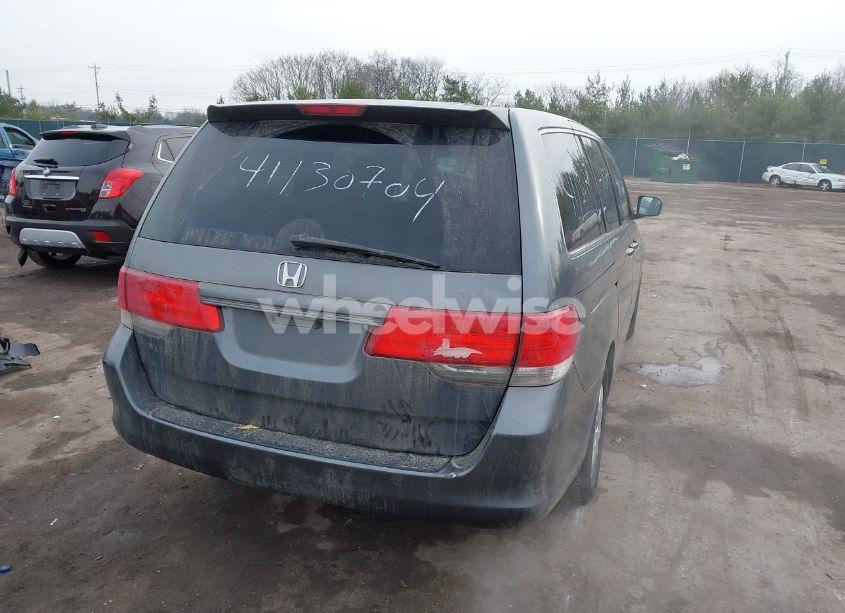 Photo 4 of 2010 Honda Odyssey LX (VIN 5FNRL3H29AB026749)