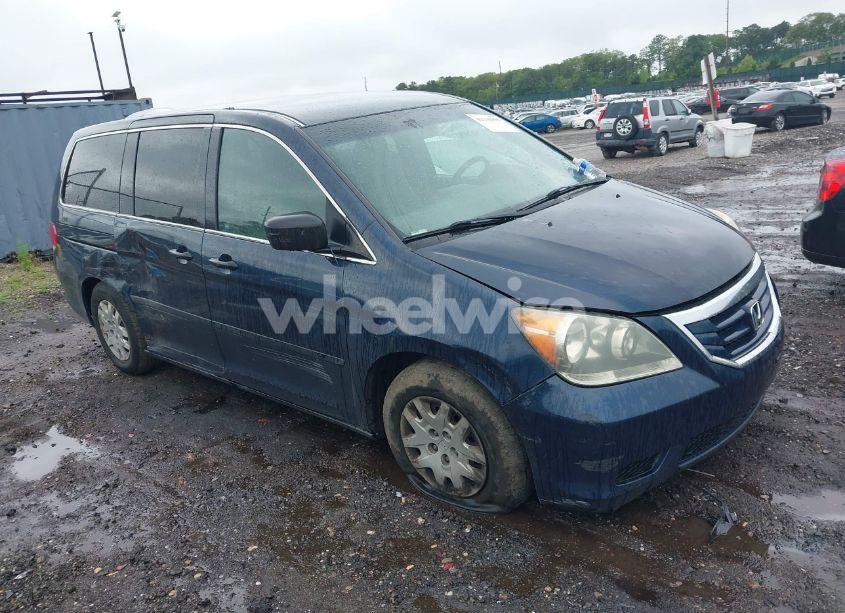 2010 Honda Odyssey LX (VIN 5FNRL3H29AB087843) main photo