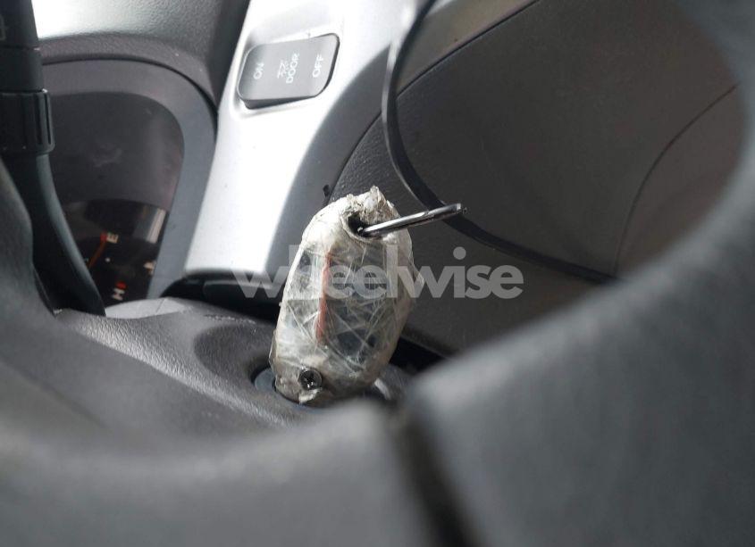 Photo 11 of 2010 Honda Odyssey LX (VIN 5FNRL3H29AB087843)