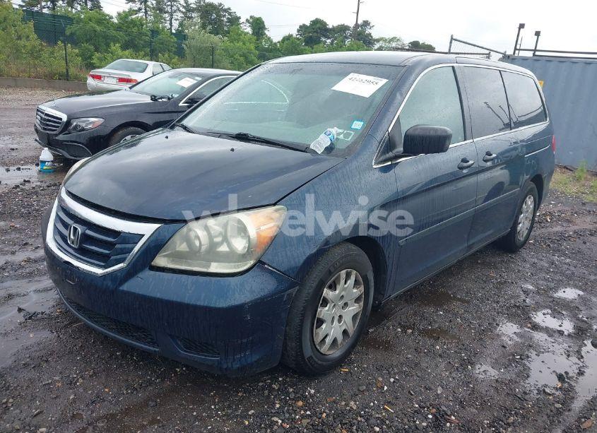 Photo 2 of 2010 Honda Odyssey LX (VIN 5FNRL3H29AB087843)