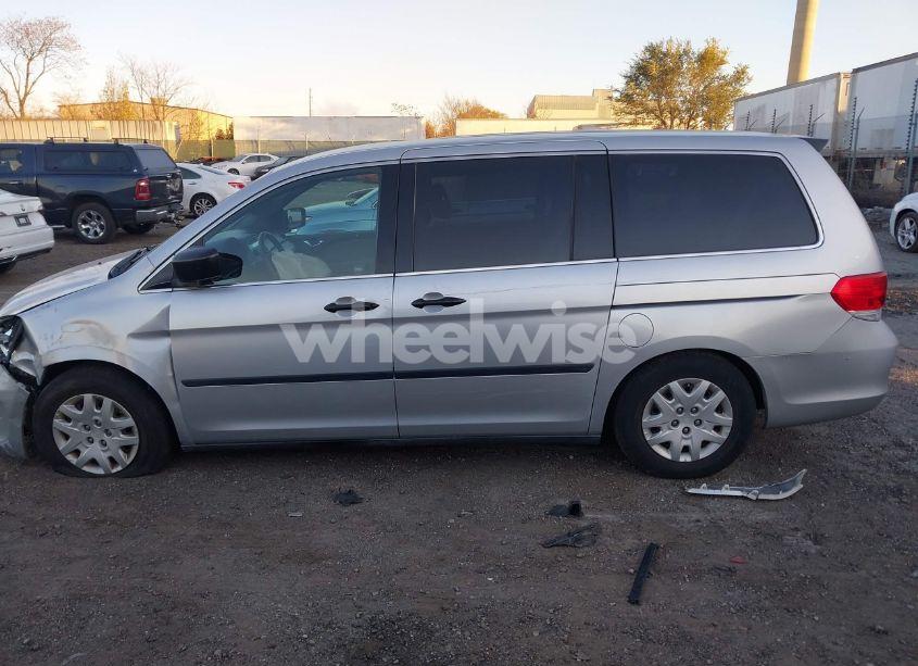 Photo 13 of 2010 Honda Odyssey LX (VIN 5FNRL3H2XAB034214)