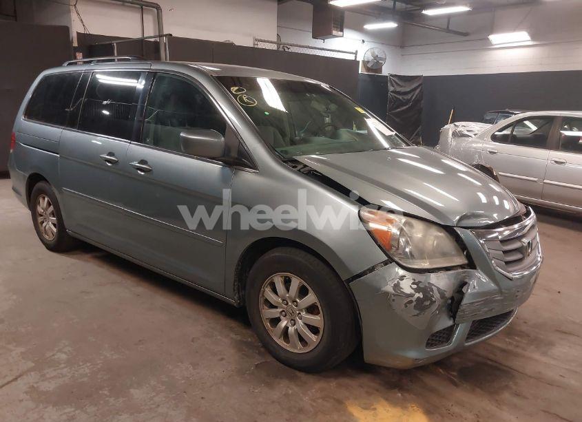 2010 Honda Odyssey EX (VIN 5FNRL3H40AB092365) main photo