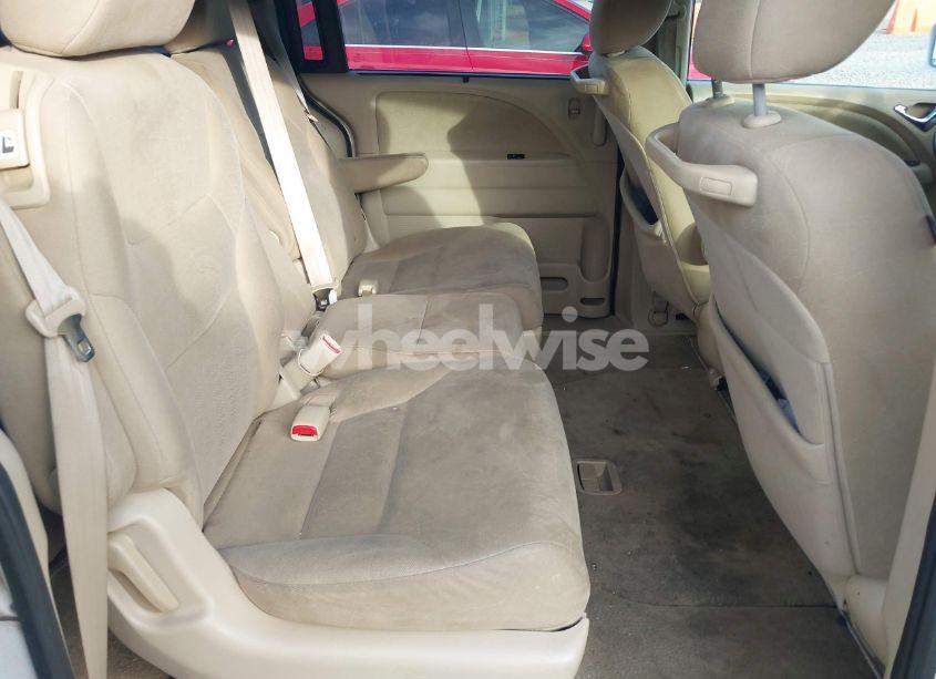 Photo 8 of 2010 Honda Odyssey EX (VIN 5FNRL3H41AB008005)