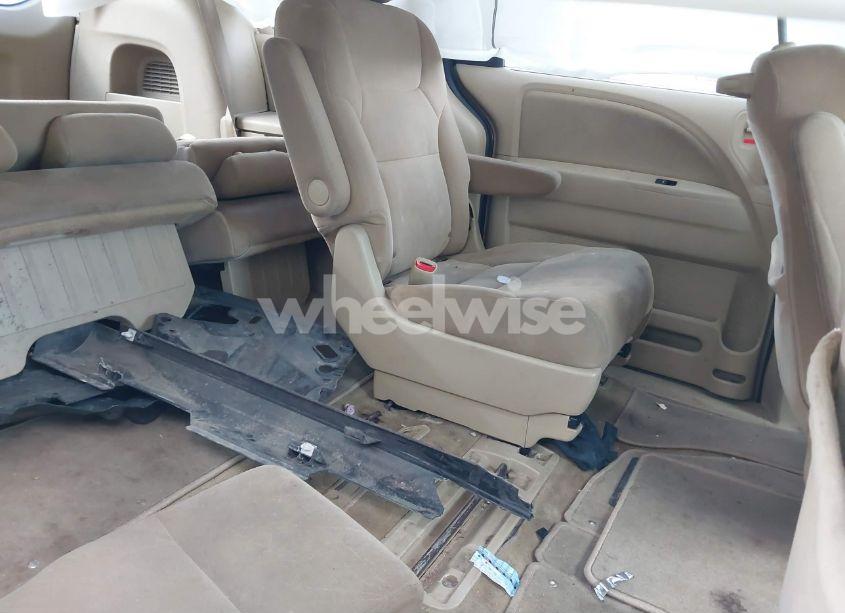 Photo 8 of 2010 Honda Odyssey EX (VIN 5FNRL3H41AB079561)