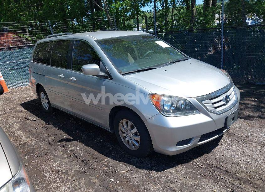 2010 Honda Odyssey EX (VIN 5FNRL3H42AB042518) main photo