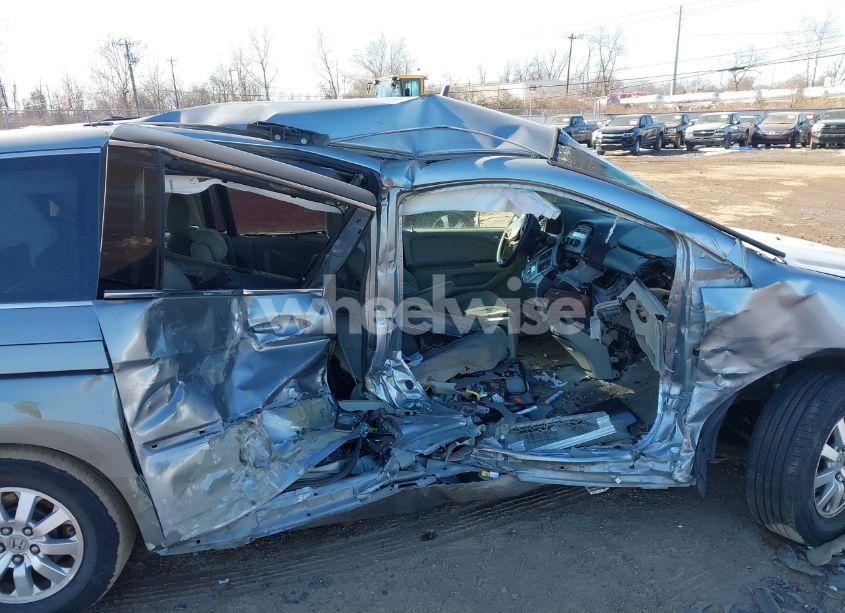 Photo 6 of 2010 Honda Odyssey EX (VIN 5FNRL3H43AB103309)