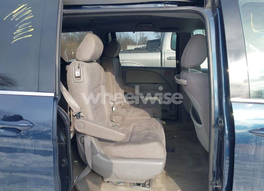 Photo 8 of 2010 Honda Odyssey EX (VIN 5FNRL3H43AB105111)