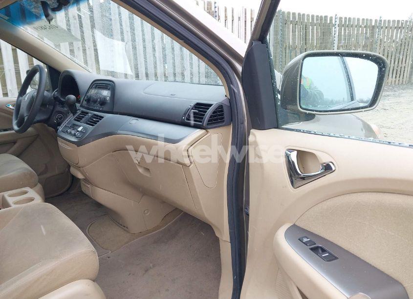 Photo 5 of 2010 Honda Odyssey EX (VIN 5FNRL3H44AB078064)