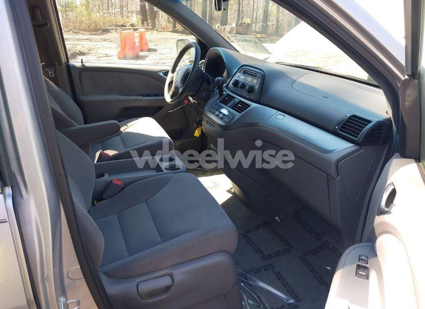 Photo 5 of 2010 Honda Odyssey EX (VIN 5FNRL3H44AB106865)