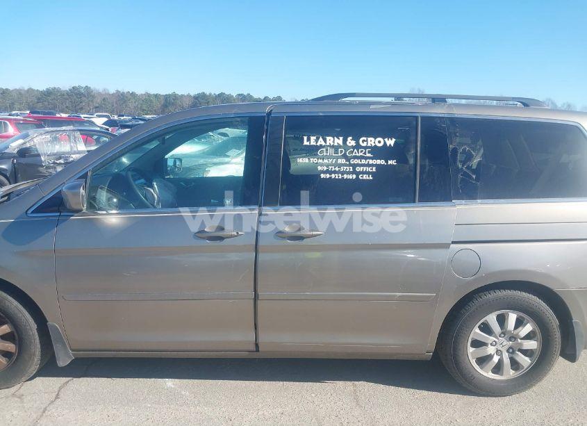 Photo 13 of 2010 Honda Odyssey EX (VIN 5FNRL3H45AB091454)