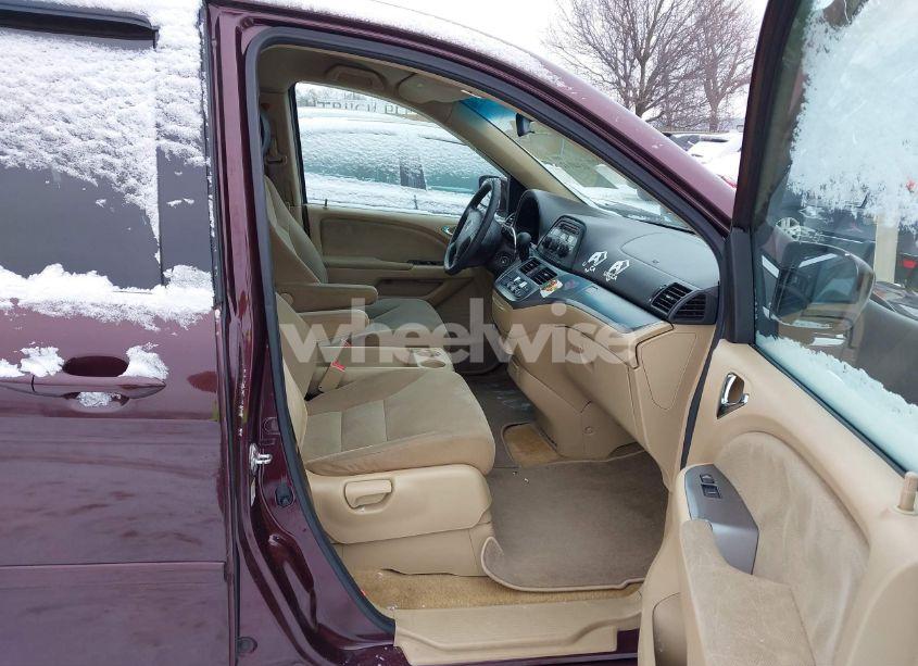 Photo 5 of 2010 Honda Odyssey EX (VIN 5FNRL3H46AB063386)