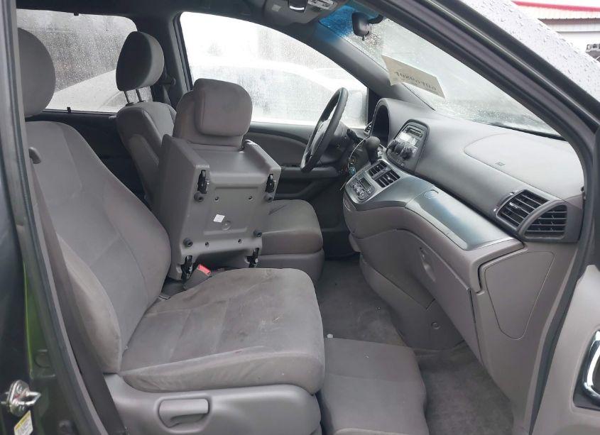 Photo 5 of 2010 Honda Odyssey EX (VIN 5FNRL3H47AB053255)