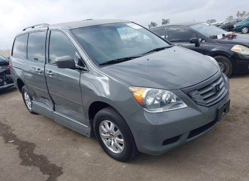 2010 Honda Odyssey EX (VIN 5FNRL3H47AB095828) main photo