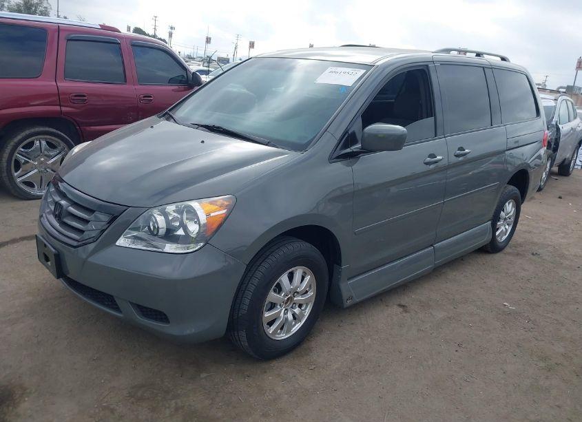 Photo 2 of 2010 Honda Odyssey EX (VIN 5FNRL3H47AB095828)