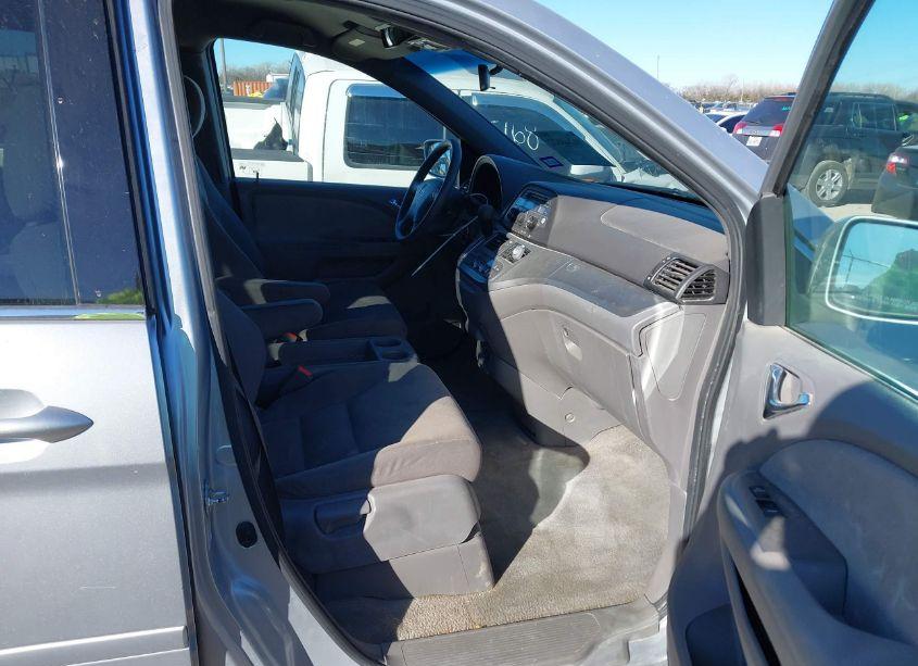 Photo 5 of 2010 Honda Odyssey EX (VIN 5FNRL3H48AB064801)