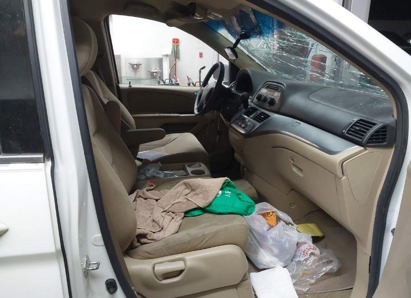 Photo 5 of 2010 Honda Odyssey EX (VIN 5FNRL3H48AB104682)