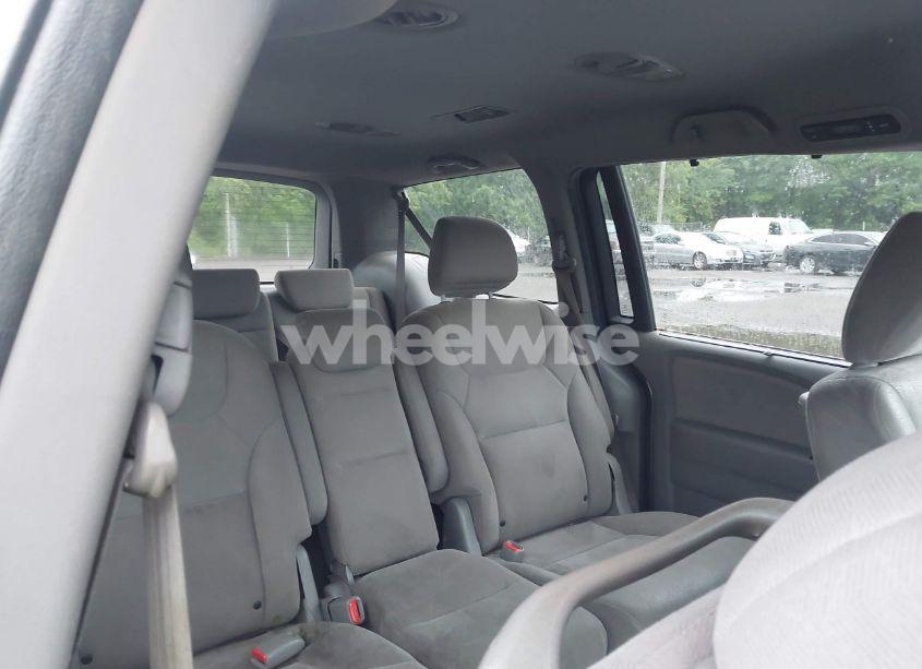 Photo 8 of 2010 Honda Odyssey EX (VIN 5FNRL3H49AB059784)