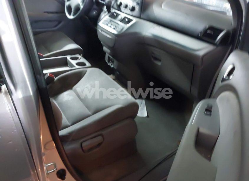 Photo 5 of 2010 Honda Odyssey EX (VIN 5FNRL3H49AB075855)