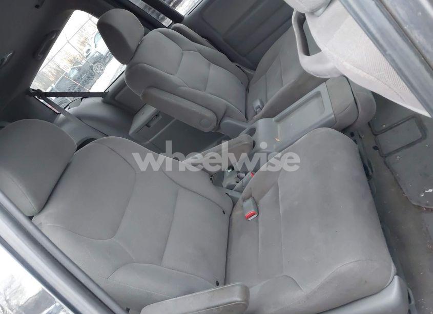 Photo 8 of 2010 Honda Odyssey EX (VIN 5FNRL3H4XAB025661)