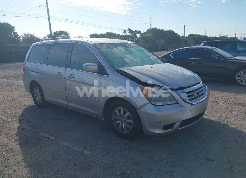 2010 Honda Odyssey EX (VIN 5FNRL3H4XAB033209) main photo
