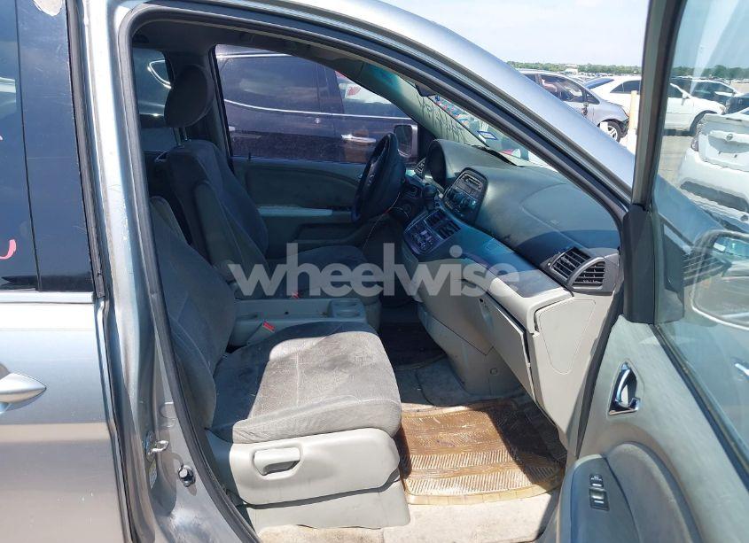 Photo 5 of 2010 Honda Odyssey EX (VIN 5FNRL3H4XAB071670)