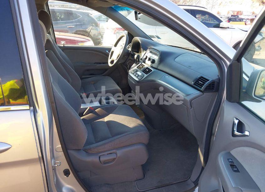 Photo 5 of 2010 Honda Odyssey EX (VIN 5FNRL3H4XAB108328)