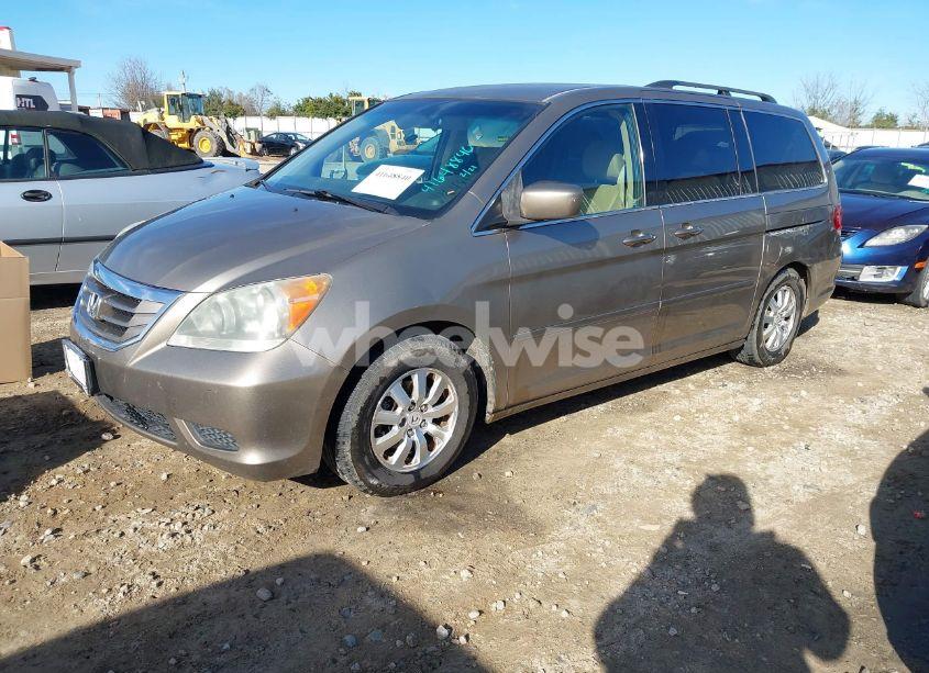 Photo 2 of 2010 Honda Odyssey EX (VIN 5FNRL3H50AB105298)