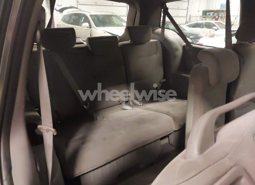 Photo 18 of 2010 Honda Odyssey EX (VIN 5FNRL3H51AB027744)