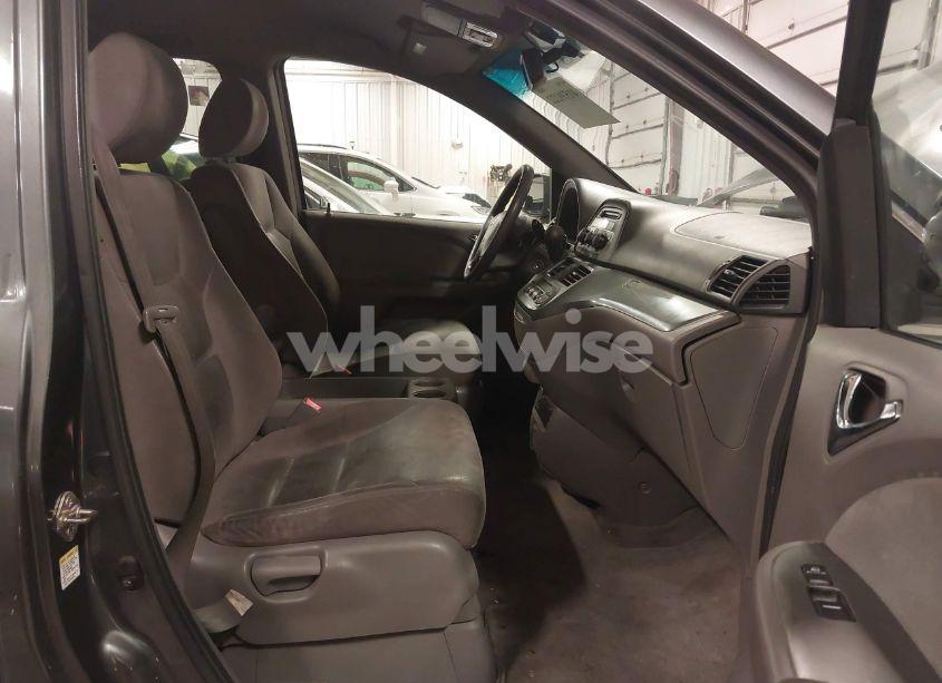 Photo 5 of 2010 Honda Odyssey EX (VIN 5FNRL3H51AB027744)