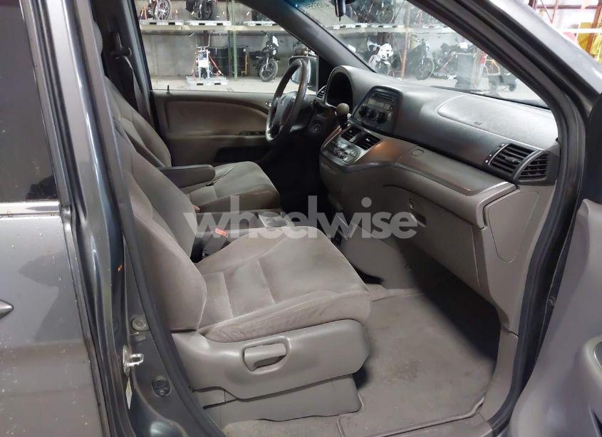 Photo 5 of 2010 Honda Odyssey EX (VIN 5FNRL3H52AB094806)