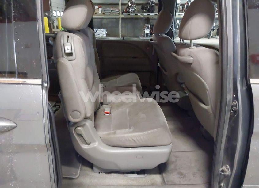 Photo 8 of 2010 Honda Odyssey EX (VIN 5FNRL3H52AB094806)
