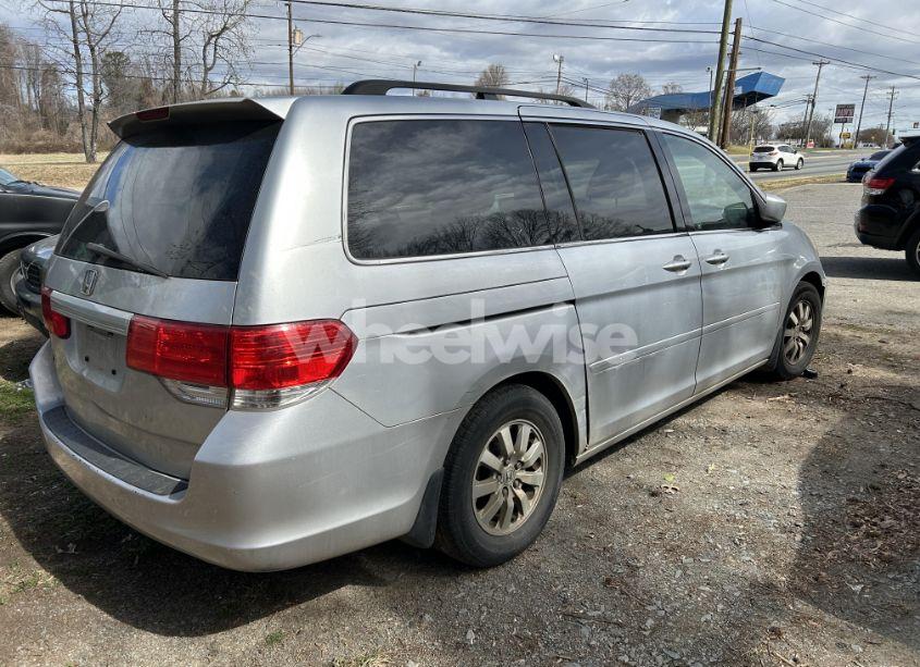 Photo 4 of 2010 Honda Odyssey (VIN 5FNRL3H53AB013196)