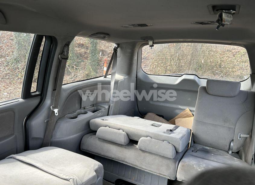 Photo 8 of 2010 Honda Odyssey (VIN 5FNRL3H53AB013196)