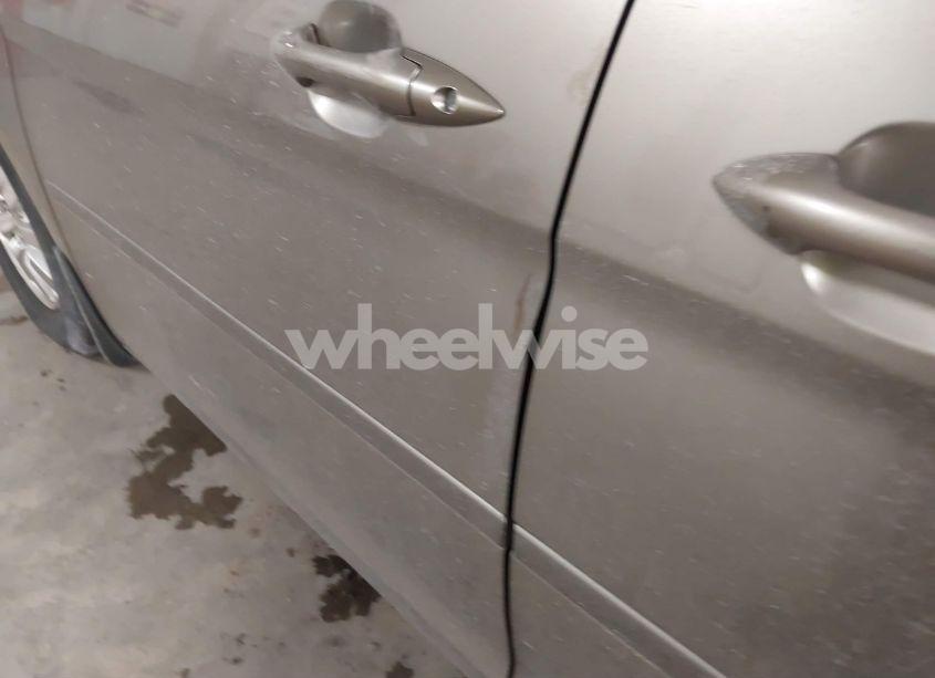 Photo 6 of 2010 Honda Odyssey EX (VIN 5FNRL3H56AB089088)