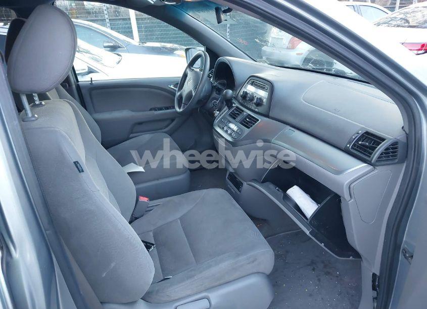 Photo 5 of 2010 Honda Odyssey EX (VIN 5FNRL3H5XAB014748)
