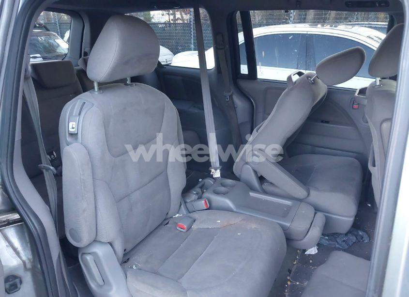 Photo 8 of 2010 Honda Odyssey EX (VIN 5FNRL3H5XAB014748)