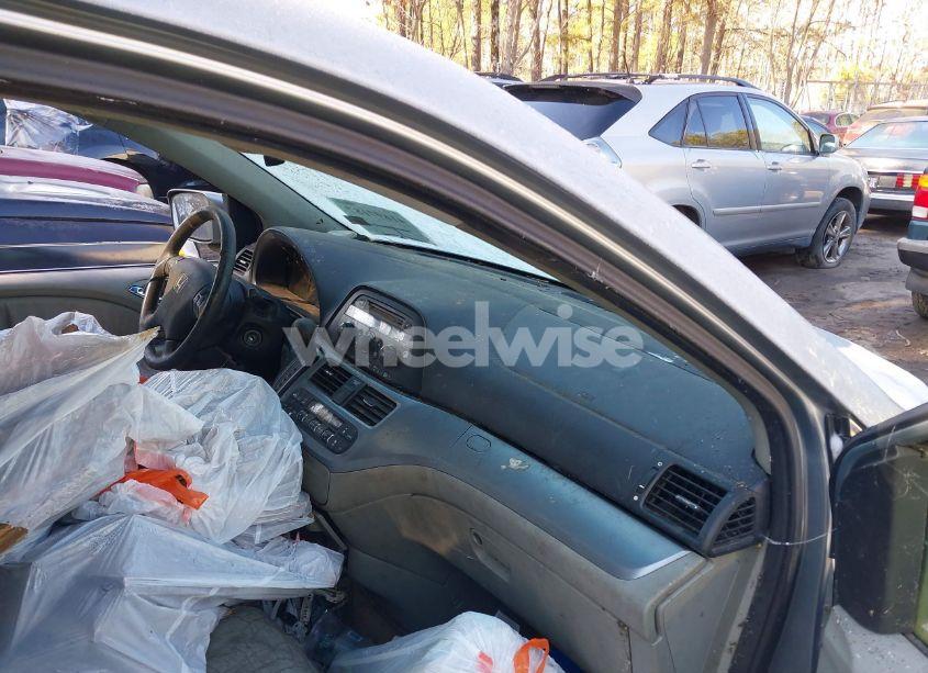 Photo 5 of 2010 Honda Odyssey EX-L (VIN 5FNRL3H60AB016484)