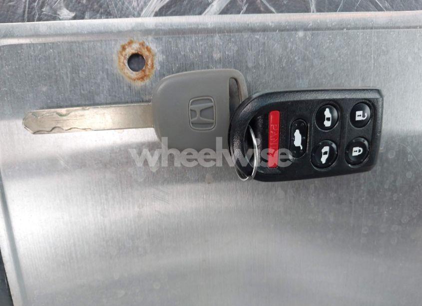 Photo 11 of 2010 Honda Odyssey EX-L (VIN 5FNRL3H60AB092268)