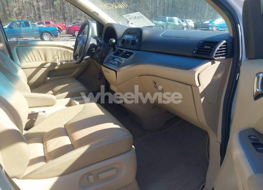 Photo 5 of 2010 Honda Odyssey EX-L (VIN 5FNRL3H60AB103558)