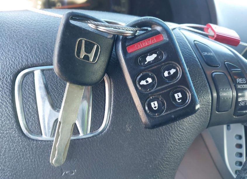 Photo 11 of 2010 Honda Odyssey EX-L (VIN 5FNRL3H61AB020432)